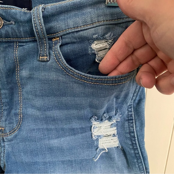 Hollister High-Rise Short 3” Advanced Stretch Size 1 Waist 25” Blue Distressed - Picture 4 of 9